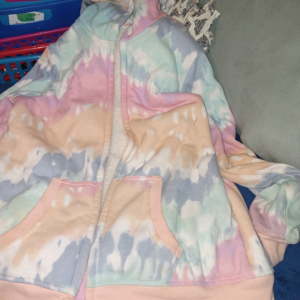 Thick coat tie dye size 14/16